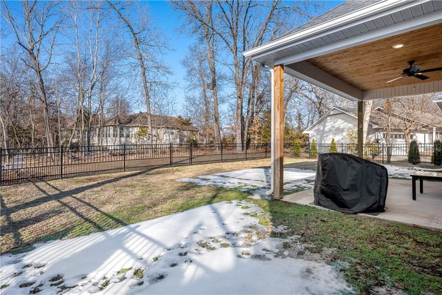 18 Merritt Drive, Bella Vista, AR 72714