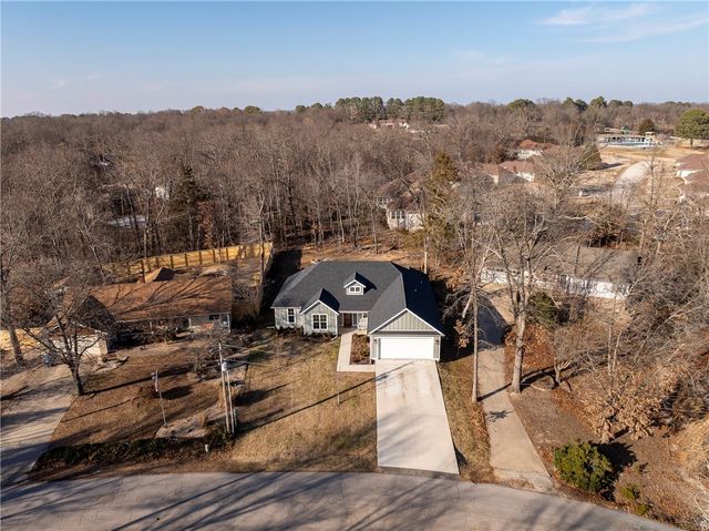 18 Merritt Drive, Bella Vista, AR 72714