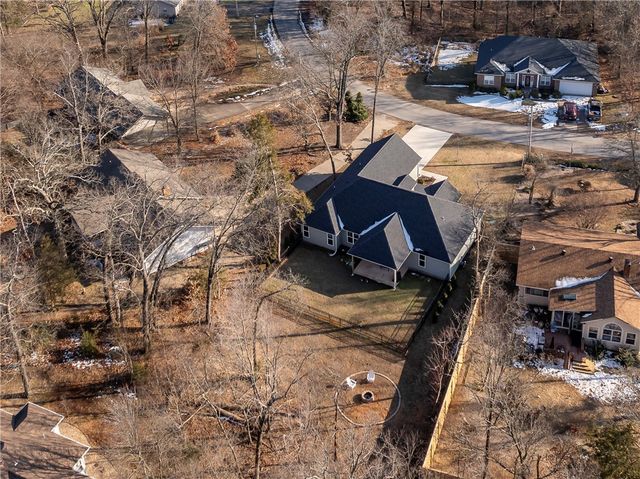 18 Merritt Drive, Bella Vista, AR 72714