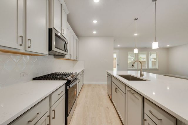 201 Hatherley Street, Little Elm, TX 75068
