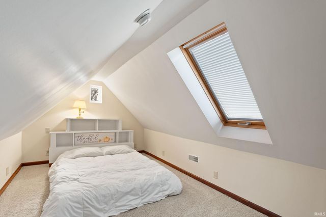 925 W Oakwood Lane, Paoli, IN 47454