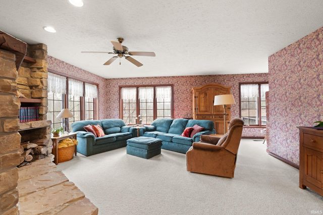 925 W Oakwood Lane, Paoli, IN 47454