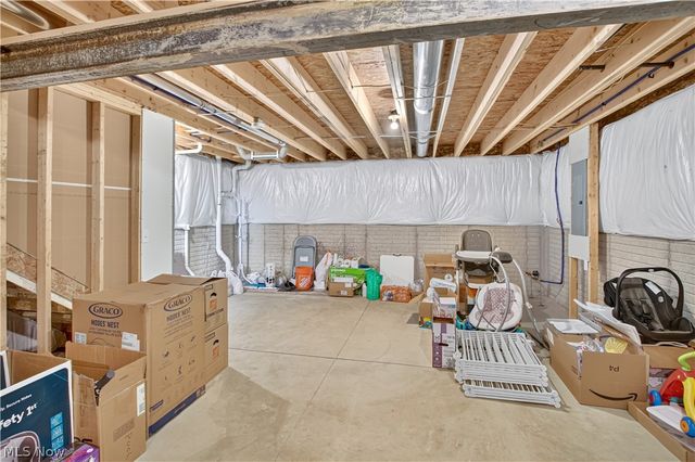 106 Preserve Circle, Amherst, OH 44001