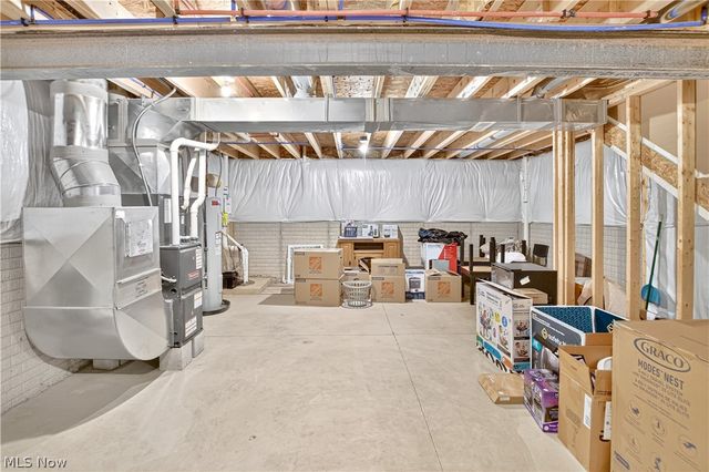 106 Preserve Circle, Amherst, OH 44001