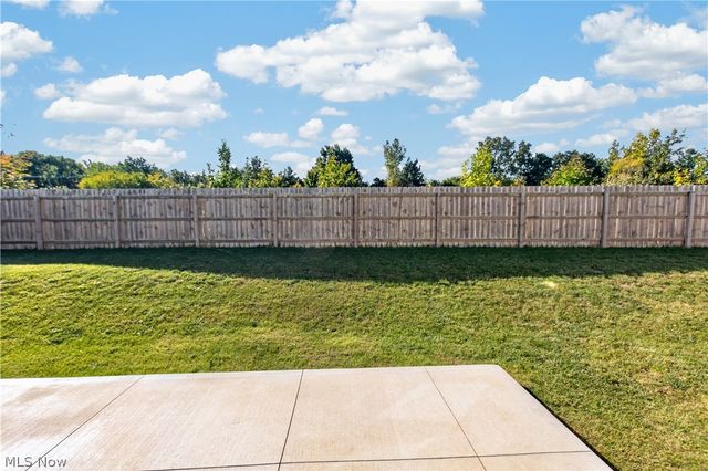 106 Preserve Circle, Amherst, OH 44001
