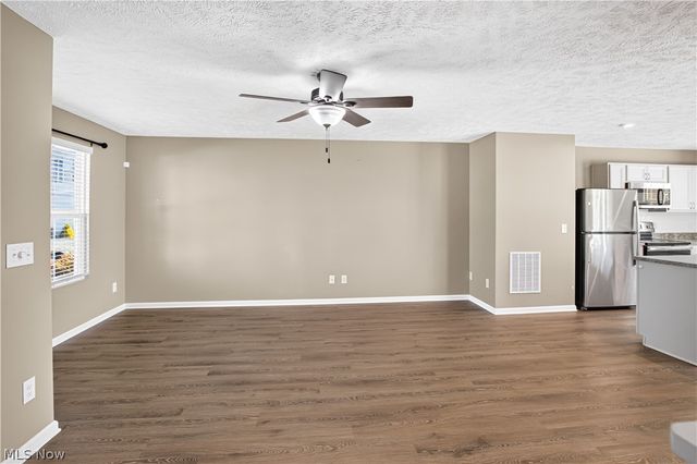 106 Preserve Circle, Amherst, OH 44001
