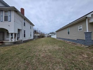 1423 S Barker Avenue, Evansville, IN 47712