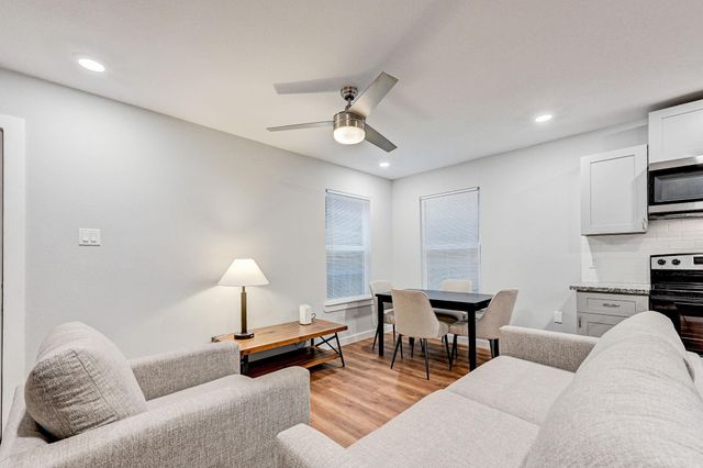 1017 North Lane A, Houston, TX 77088