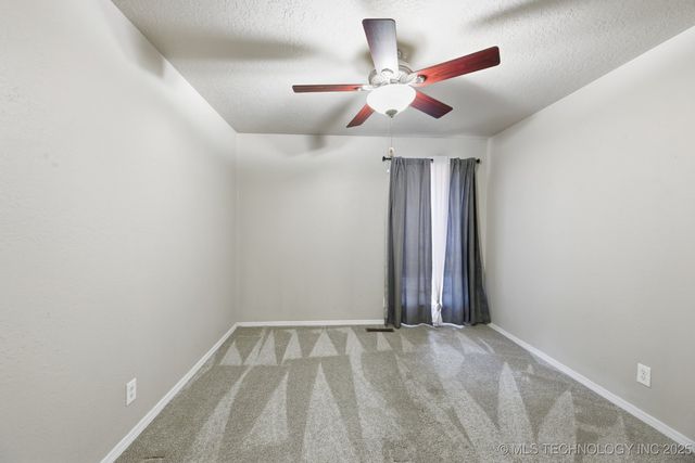 8417 E 64th Place, Tulsa, OK 74133