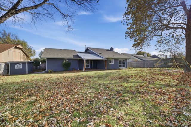 8417 E 64th Place, Tulsa, OK 74133