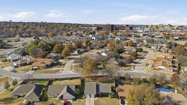 8417 E 64th Place, Tulsa, OK 74133