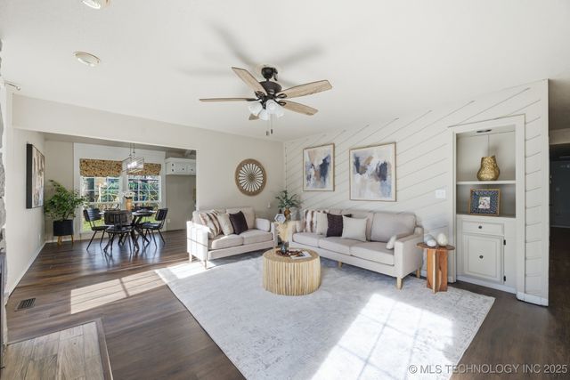 8417 E 64th Place, Tulsa, OK 74133