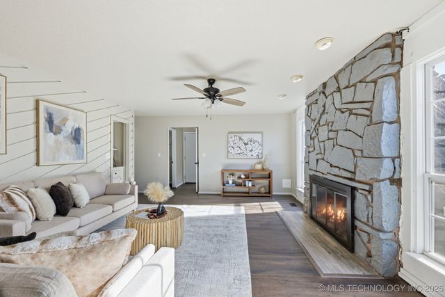 8417 E 64th Place, Tulsa, OK 74133