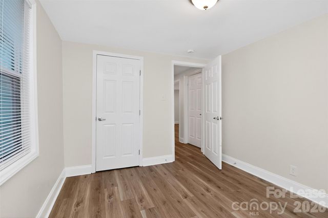 2958 Reid Avenue, Charlotte, NC 28208