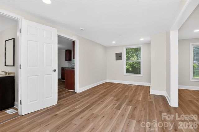 2958 Reid Avenue, Charlotte, NC 28208
