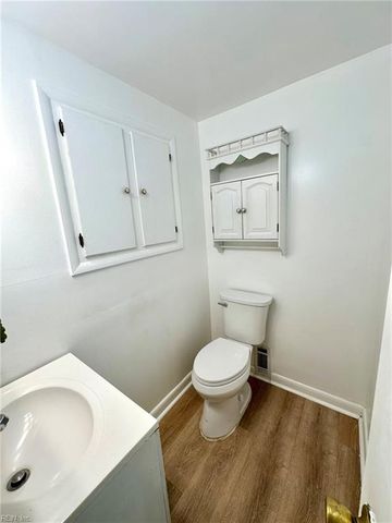 1049 Baker RD, Virginia Beach, VA 23455