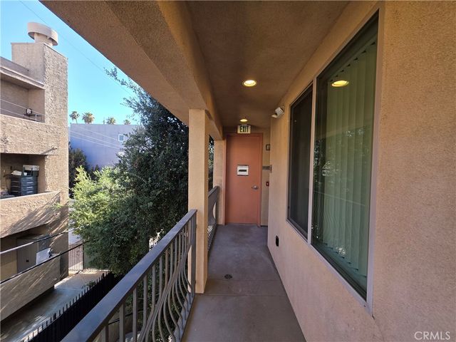 14618 Sylvan Street, Van Nuys, CA 91411