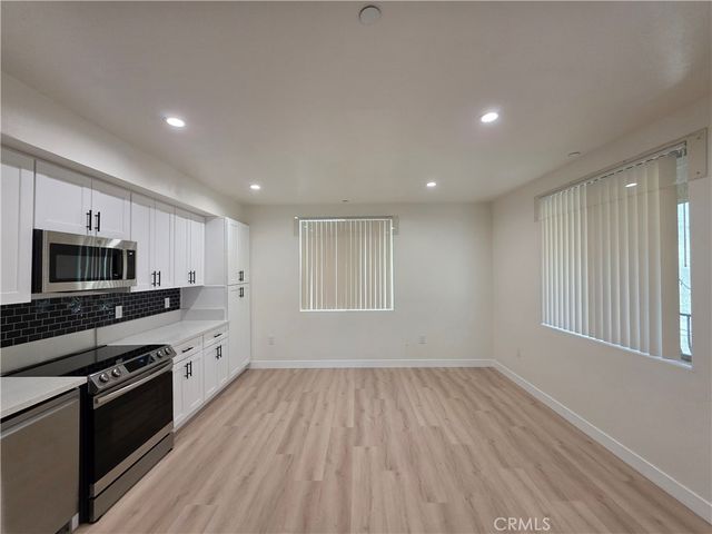 14618 Sylvan Street, Van Nuys, CA 91411