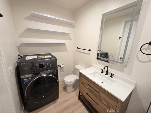 14618 Sylvan Street, Van Nuys, CA 91411