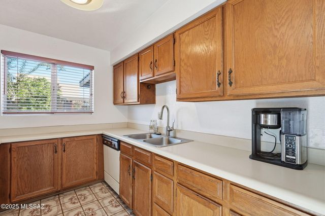 3817 N Pasatiempo Place, Tucson, AZ 85705