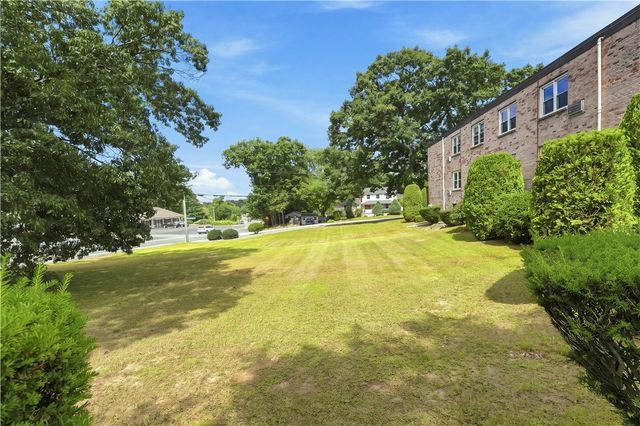 5 Apple Valley Parkway 12, Smithfield, RI 02828