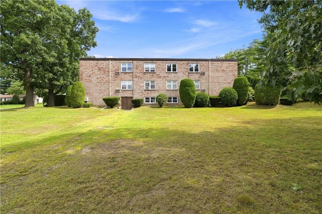 5 Apple Valley Parkway 12, Smithfield, RI 02828