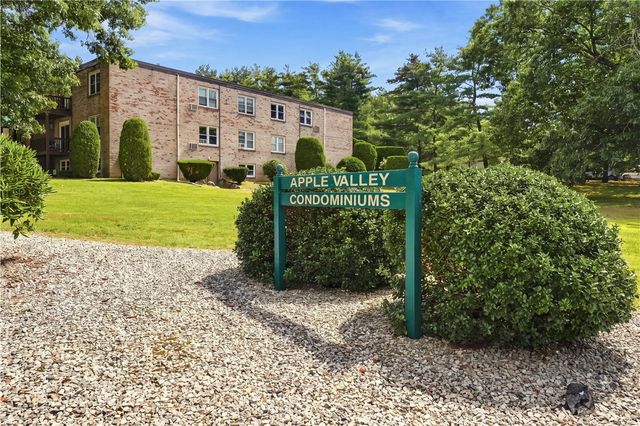 5 Apple Valley Parkway 12, Smithfield, RI 02828