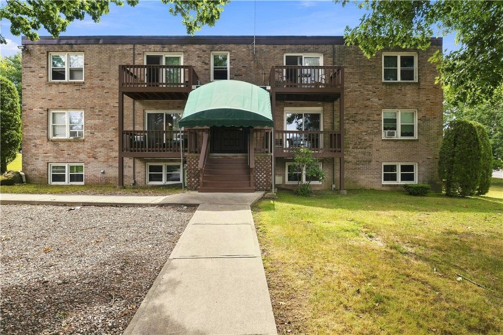 5 Apple Valley Parkway 12, Smithfield, RI 02828