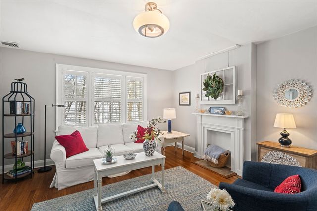 401 Olympia, Mt Washington, PA 15211