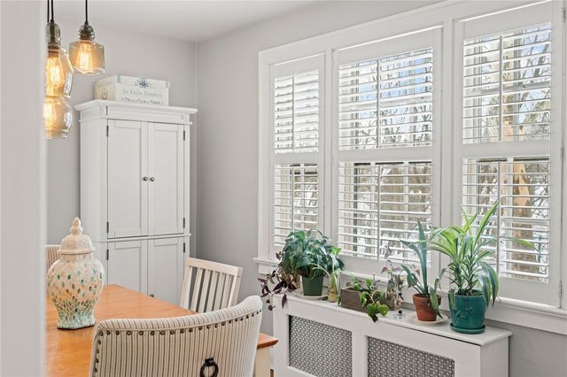 401 Olympia, Mt Washington, PA 15211