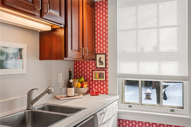 401 Olympia, Mt Washington, PA 15211