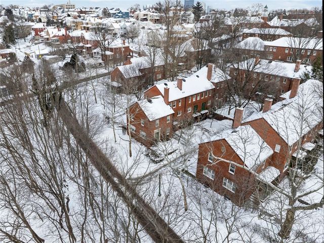 401 Olympia, Mt Washington, PA 15211