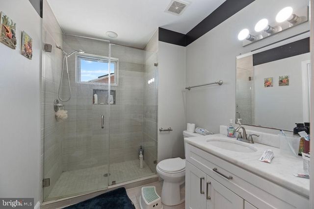 6106 MANOR RD, Clinton, MD 20735