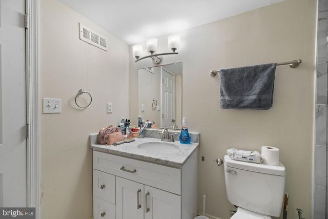 6106 MANOR RD, Clinton, MD 20735