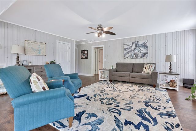 318 Cristy Lane, Fair Play, SC 29643