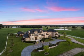 2900 Interstate 30 E, Mt Pleasant, TX 75455