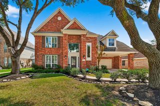 2125 Shaly Breeze Lane, League City, TX 77573