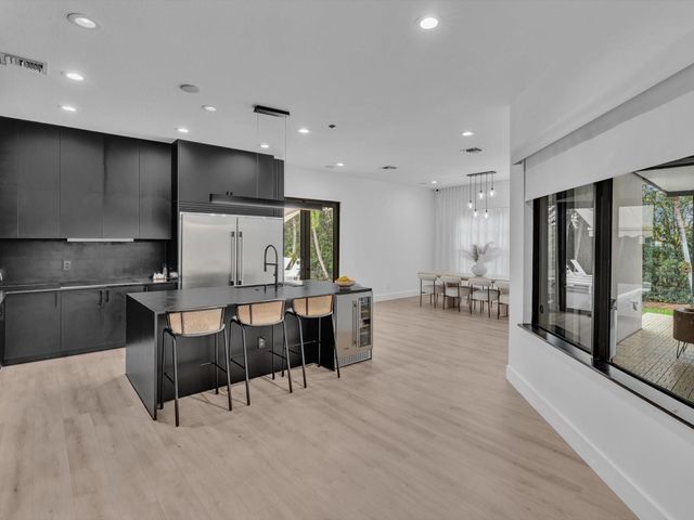 4092 NW 88 Terrace, Cooper City, FL 33024