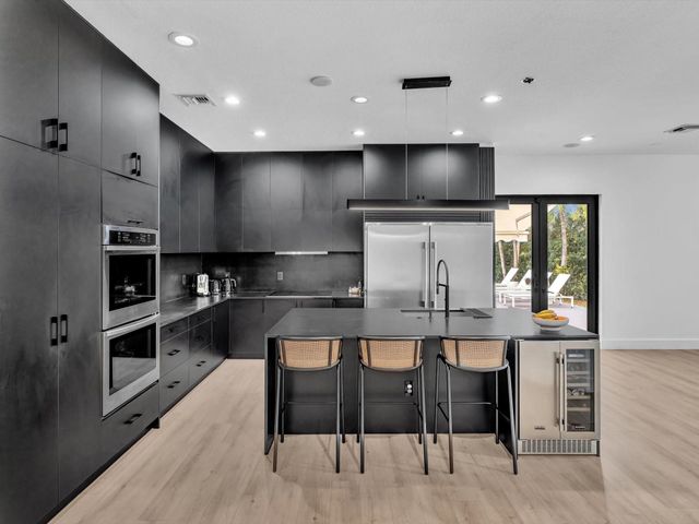 4092 NW 88 Terrace, Cooper City, FL 33024