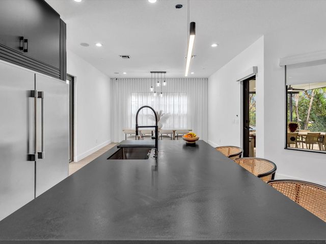 4092 NW 88 Terrace, Cooper City, FL 33024