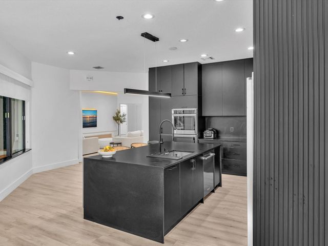 4092 NW 88 Terrace, Cooper City, FL 33024