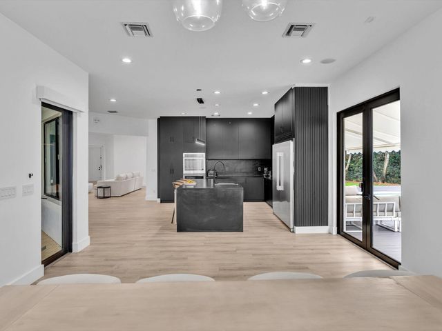 4092 NW 88 Terrace, Cooper City, FL 33024