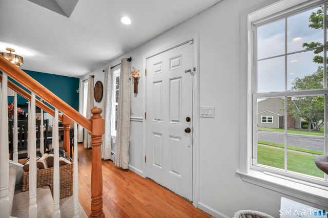 5 Bentley Drive, Manchester, CT 06040