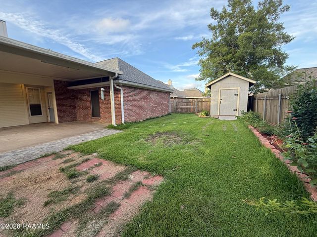 133 Woodstock Drive, Youngsville, LA 70592