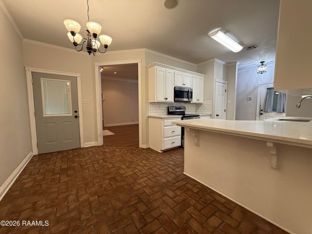 133 Woodstock Drive, Youngsville, LA 70592