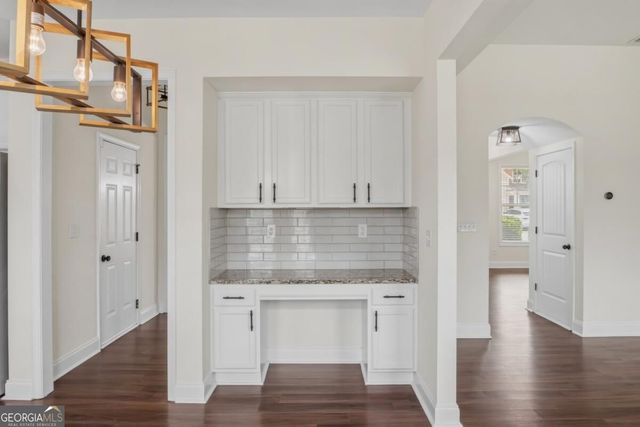 2238 Well Springs Drive, Buford, GA 30519