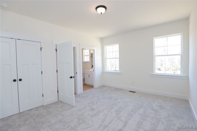 8421 Roden Dr, Mechanicsville, VA 23111