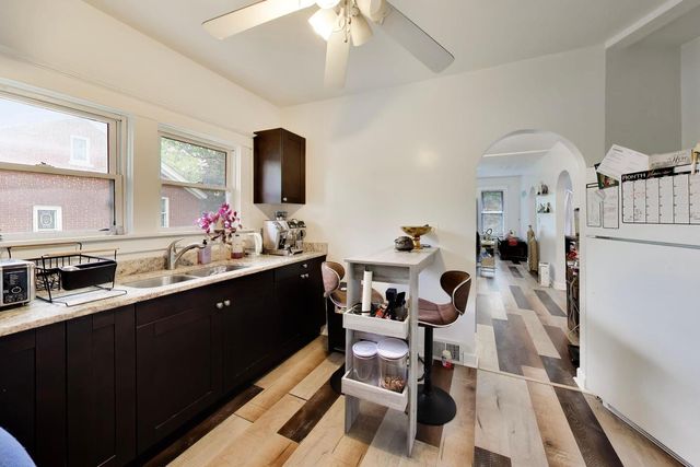 120 COMMONWEALTH Drive 2, Aurora, IL 60506