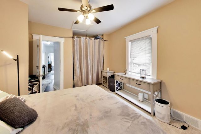 120 COMMONWEALTH Drive 2, Aurora, IL 60506