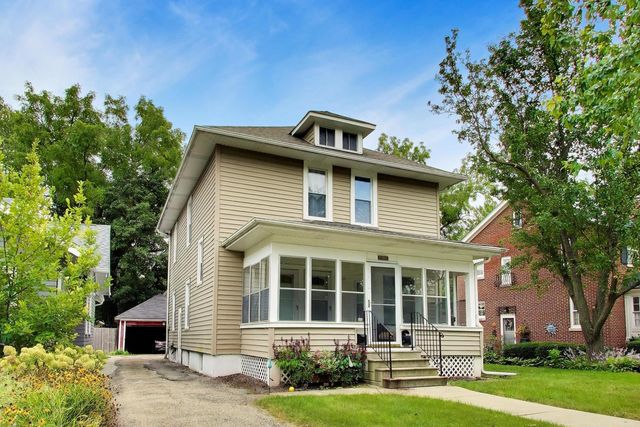 120 COMMONWEALTH Drive 2, Aurora, IL 60506